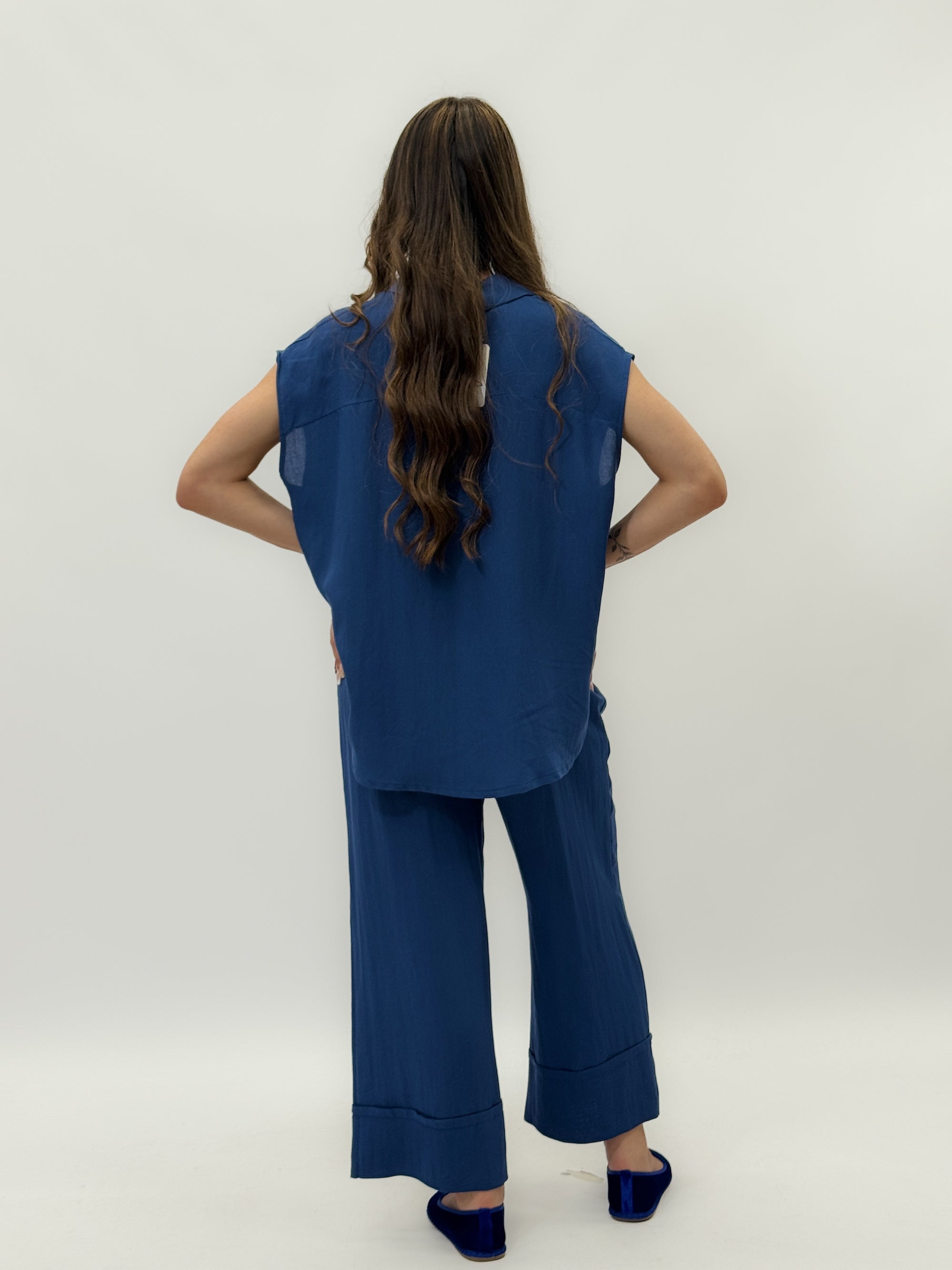 Completo maglia e pantalone in lino