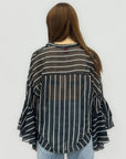 Blusa leggera a righe con maniche ampie a balze
