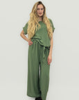 Completo morbido con pantaloni palazzo e top relaxed