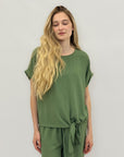 Completo morbido con pantaloni palazzo e top relaxed