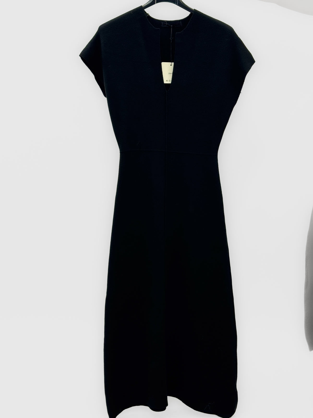 Abito lungo donna in maglia con scollo a V