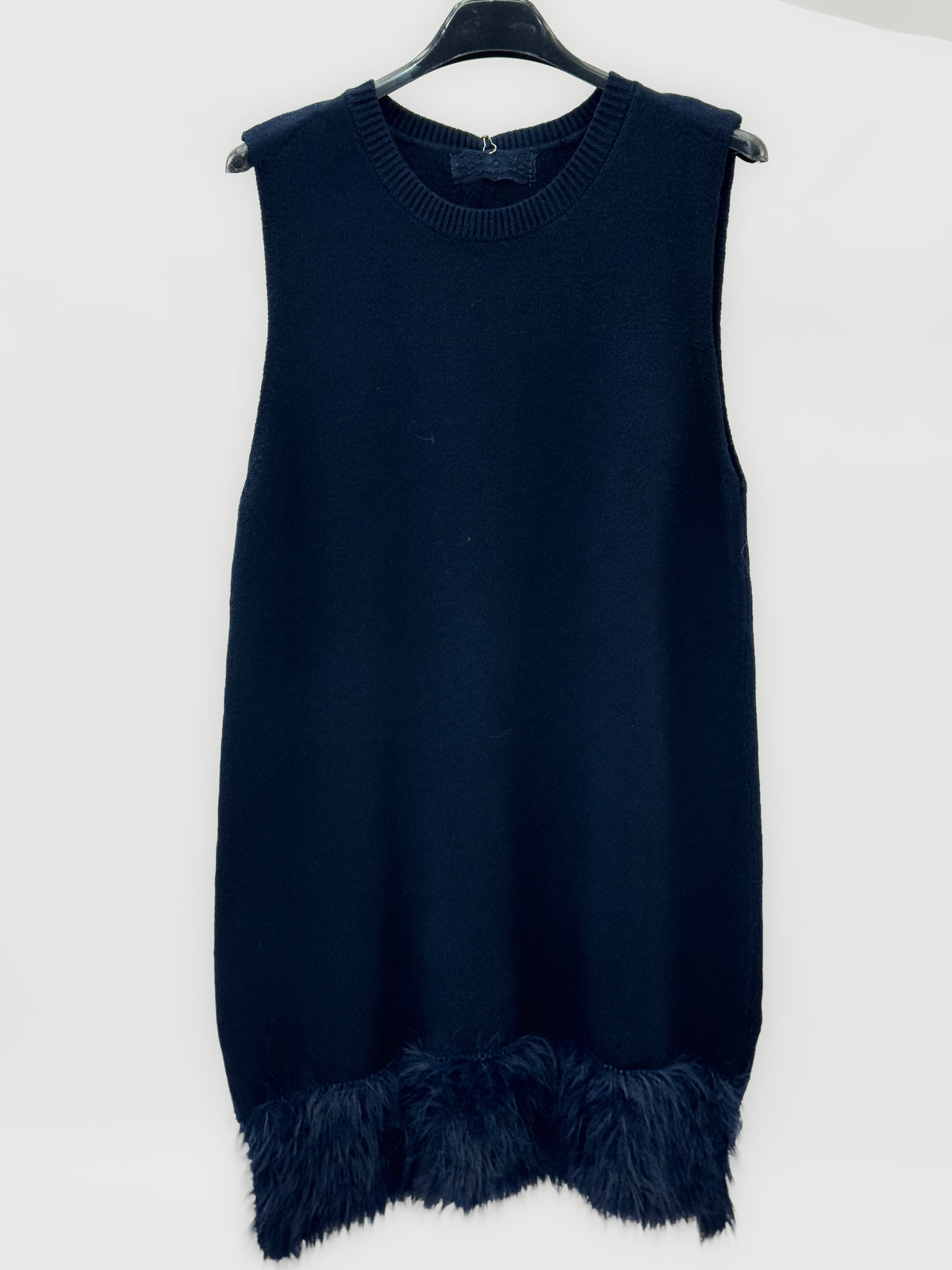 Abito smanicato donna in maglia con bordo in ecopelliccia