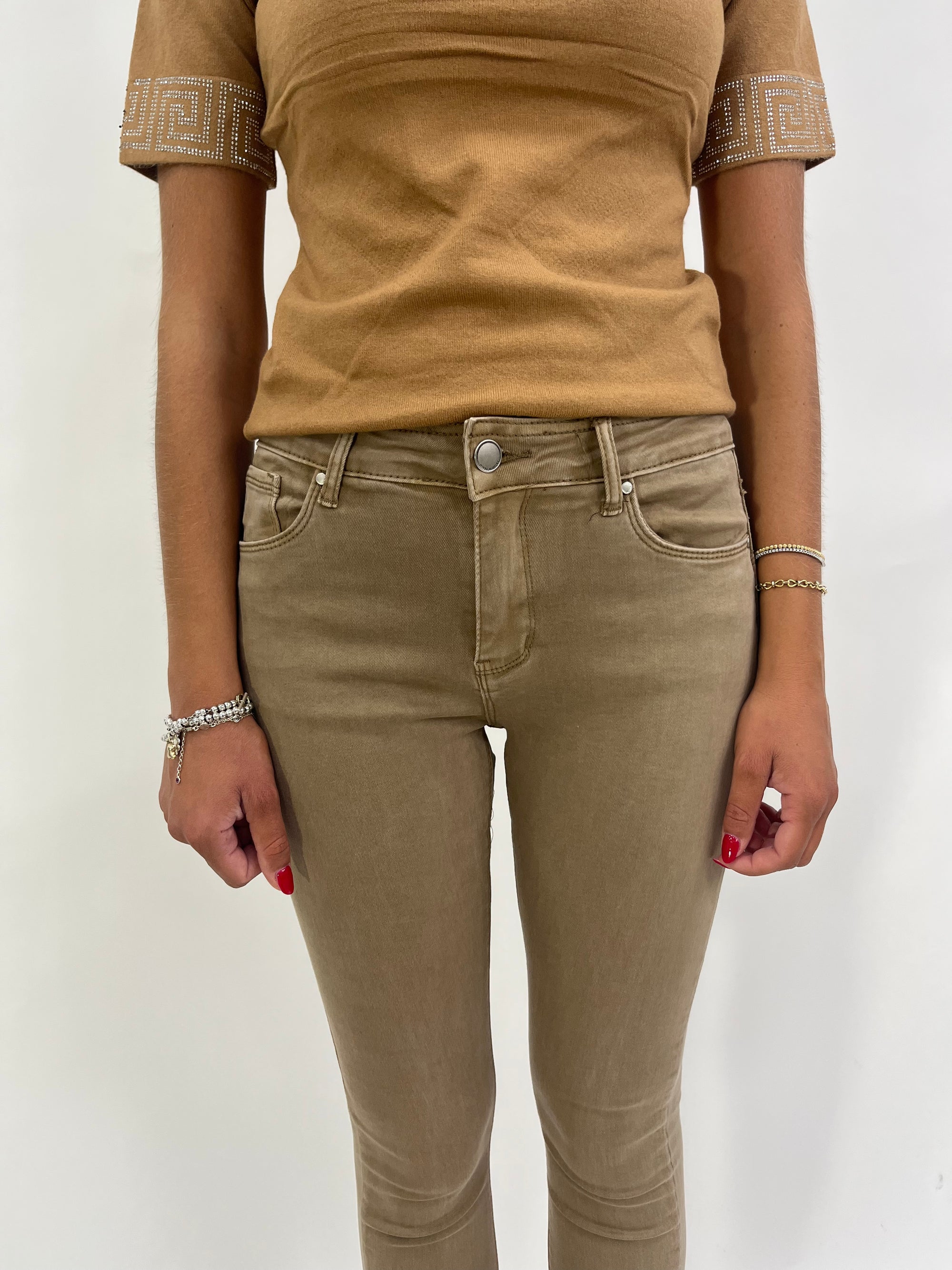Pantaloni basic in cotone colorati push-up