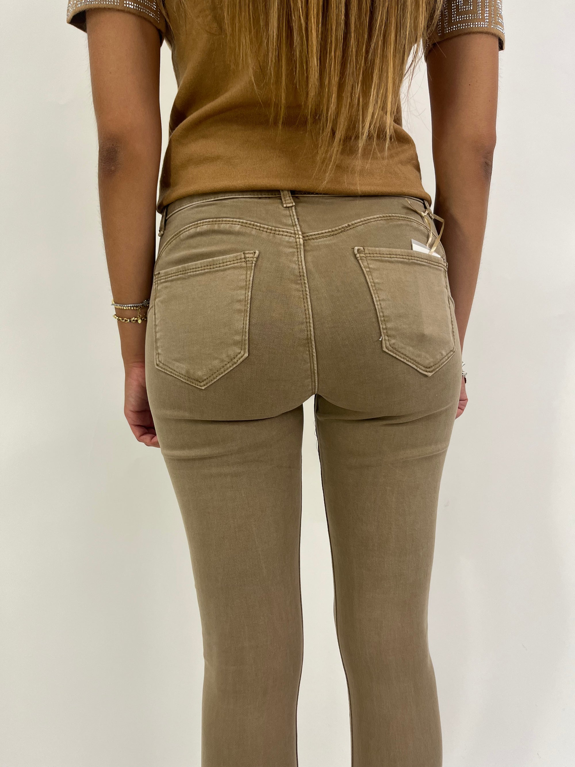 Pantaloni basic in cotone colorati push-up