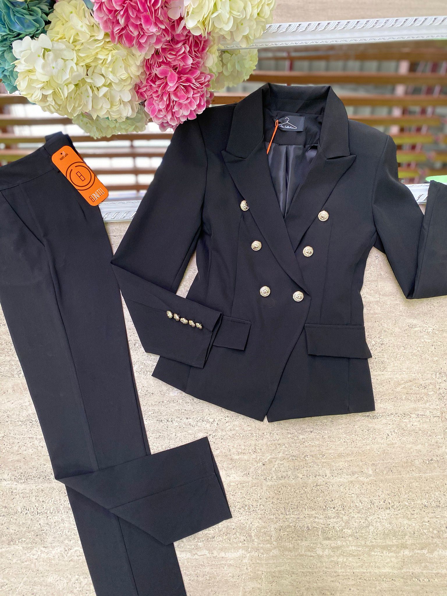Completo elegante giacca e pantaloni a sigaretta