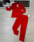 Pantaloni a sigaretta con svolta