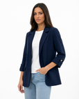 Blazer donna oversize con maniche 3/4 Blu scuro - vista tre quarti con Polly 2