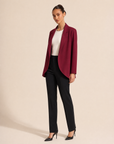 Blazer morbido effetto tailoring Bordeaux indossato da Polly 6 - vista tre quarti