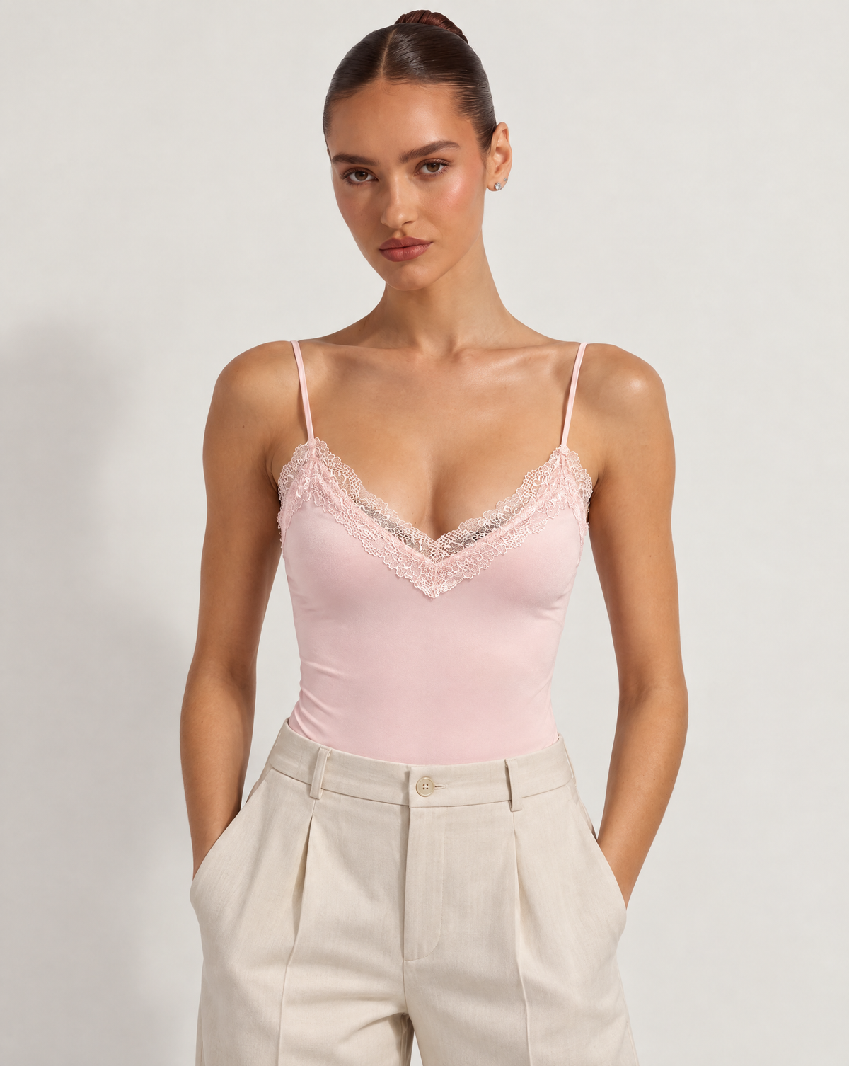 Body T12 0330 Rosa - Polly 6 - foto del top con dettaglio in pizzo