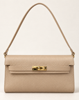 Borsa baguette in vera pelle beige con chiusura dorata – frontale