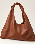Borsa hobo in vera pelle marrone con manico annodato – vista a tre quarti
