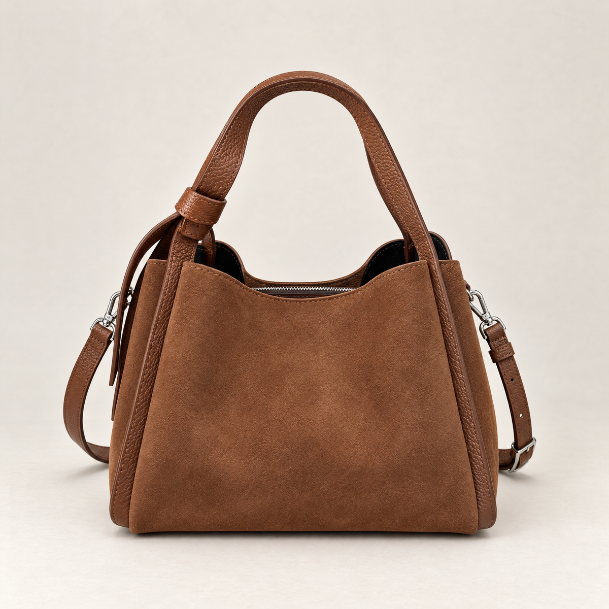 Borsa a mano camel in vera pelle scamosciata con tracolla – vista frontale