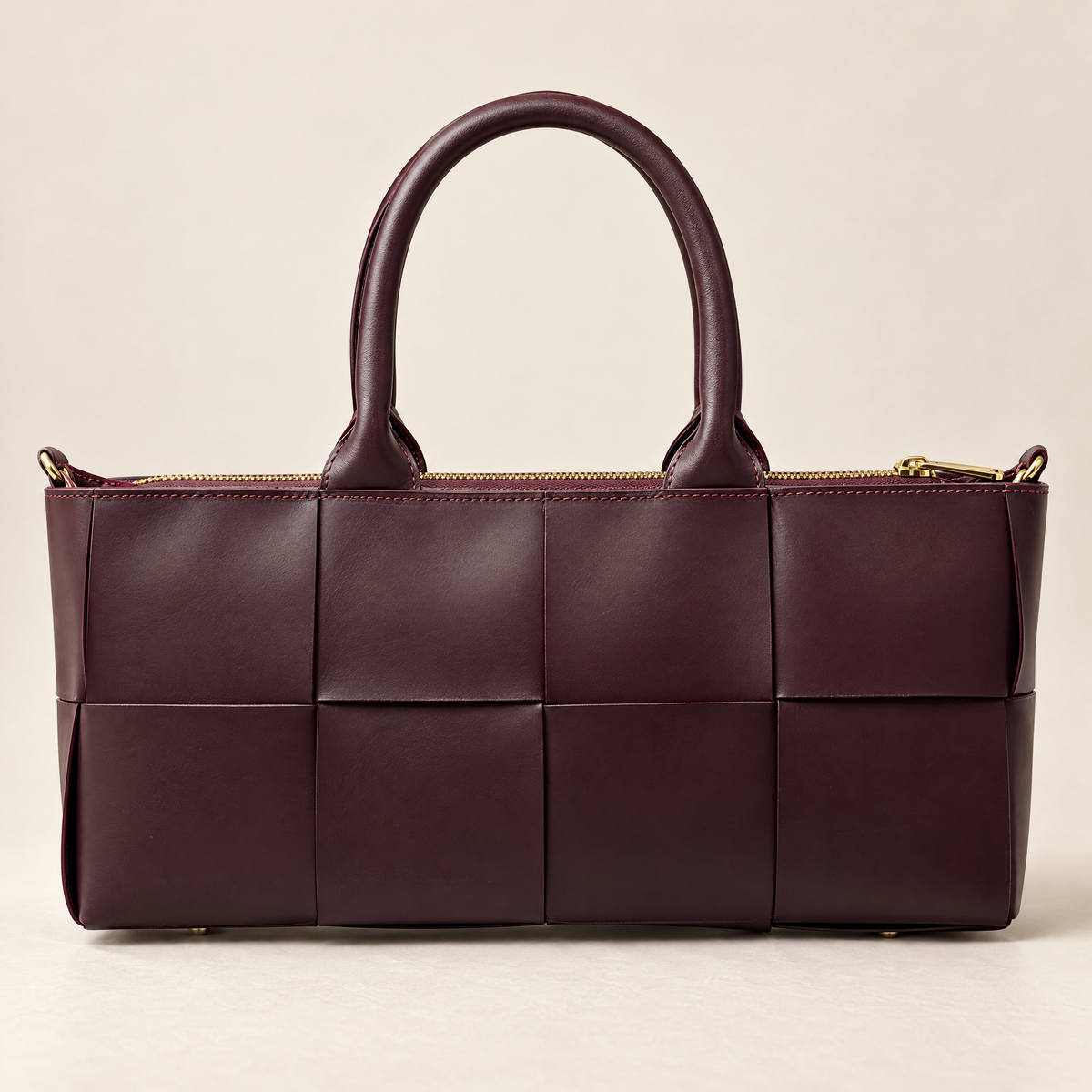 Borsa a mano in vera pelle con maxi intreccio bordeaux – frontale