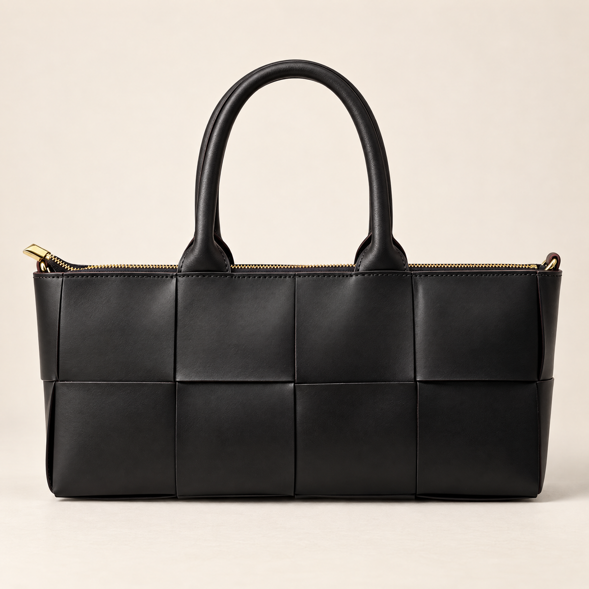 Borsa a mano in vera pelle con maxi intreccio nero – frontale