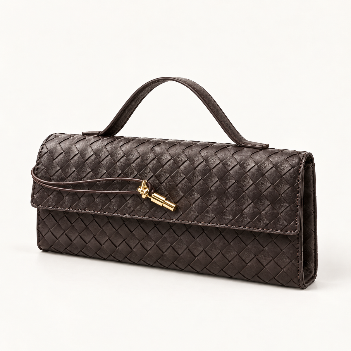 Borsa a mano in vera pelle intrecciata marrone con dettaglio dorato – tre-quarti