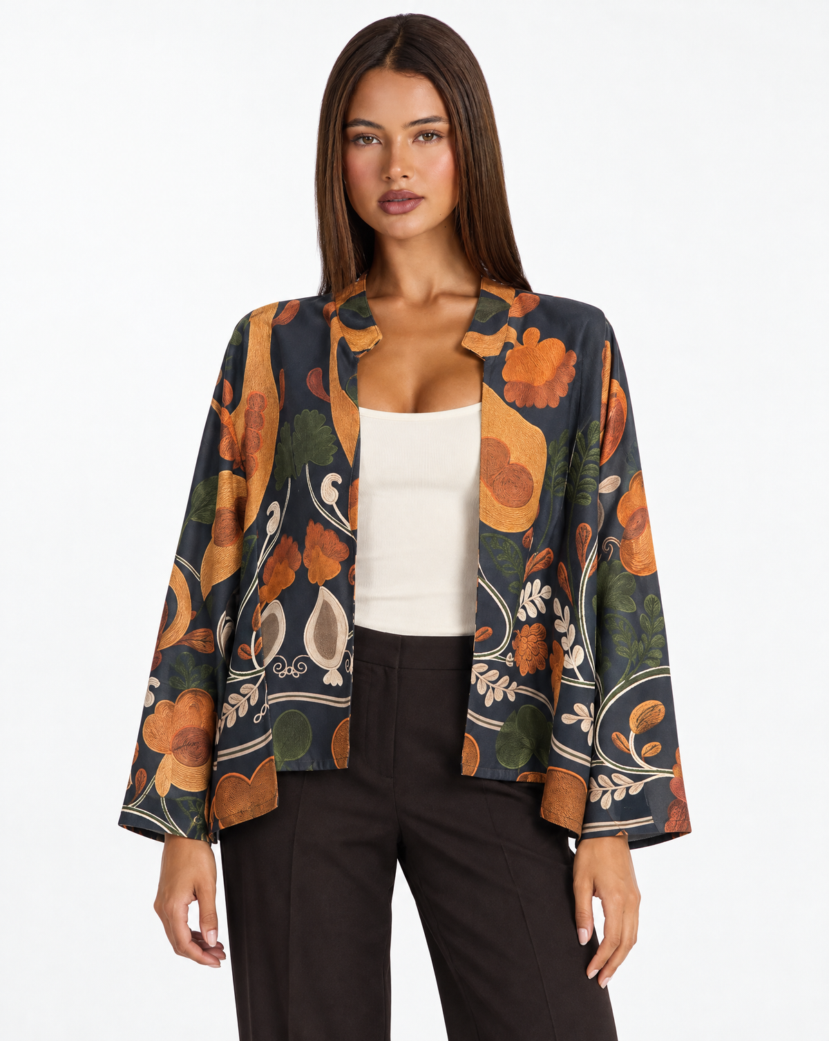 Cardigan floreale b5 26347-1 Blu indossato da Polly 4