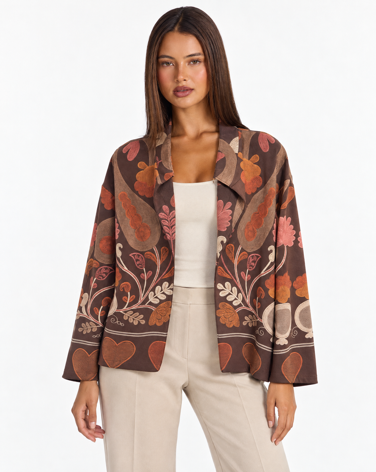 Cardigan aperto con fantasia floreale multicolore Marrone con Polly 4 – primo piano parte superiore, vista frontale