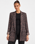 Cardigan donna leopardato marrone e nero con revers indossato da Polly 6 – frontale