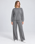 Completo in maglia B12 2311 Grigio indossato da Polly 5 - vista frontale