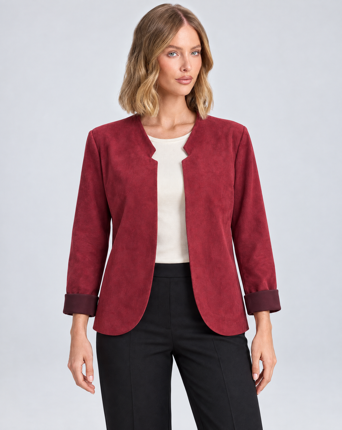 Giacca donna aperta effetto suede bordeaux indossata da Polly 5, vista frontale