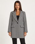 Giacca donna lunga pied-de-poule bianco con revers, Polly 4 — vista frontale