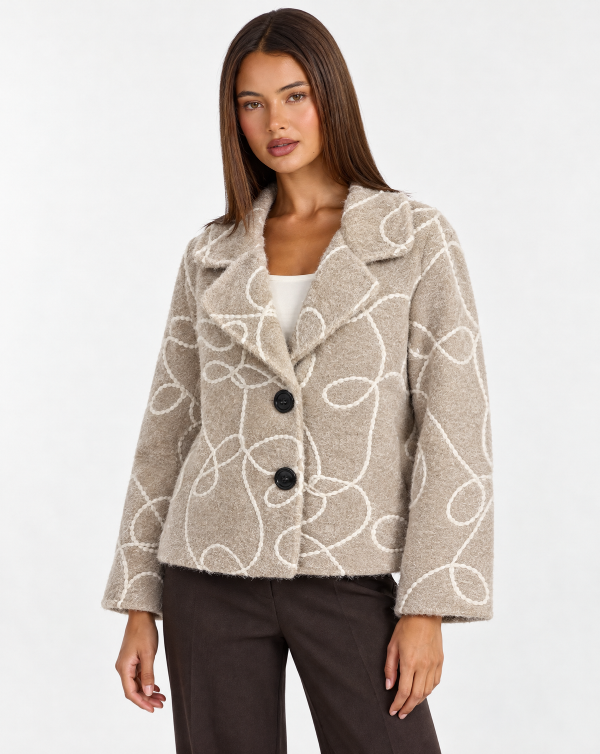 Giacca corta n87 26555-1 Beige con Polly 4 – vista a tre quarti