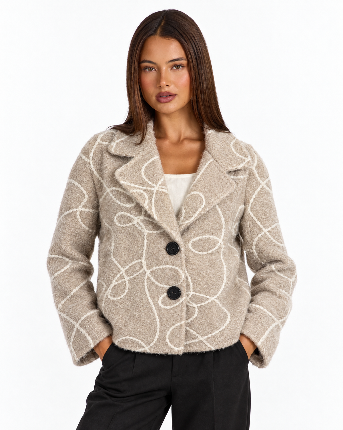Giacca corta n87 26555-1 Beige con Polly 4 – primo piano superiore