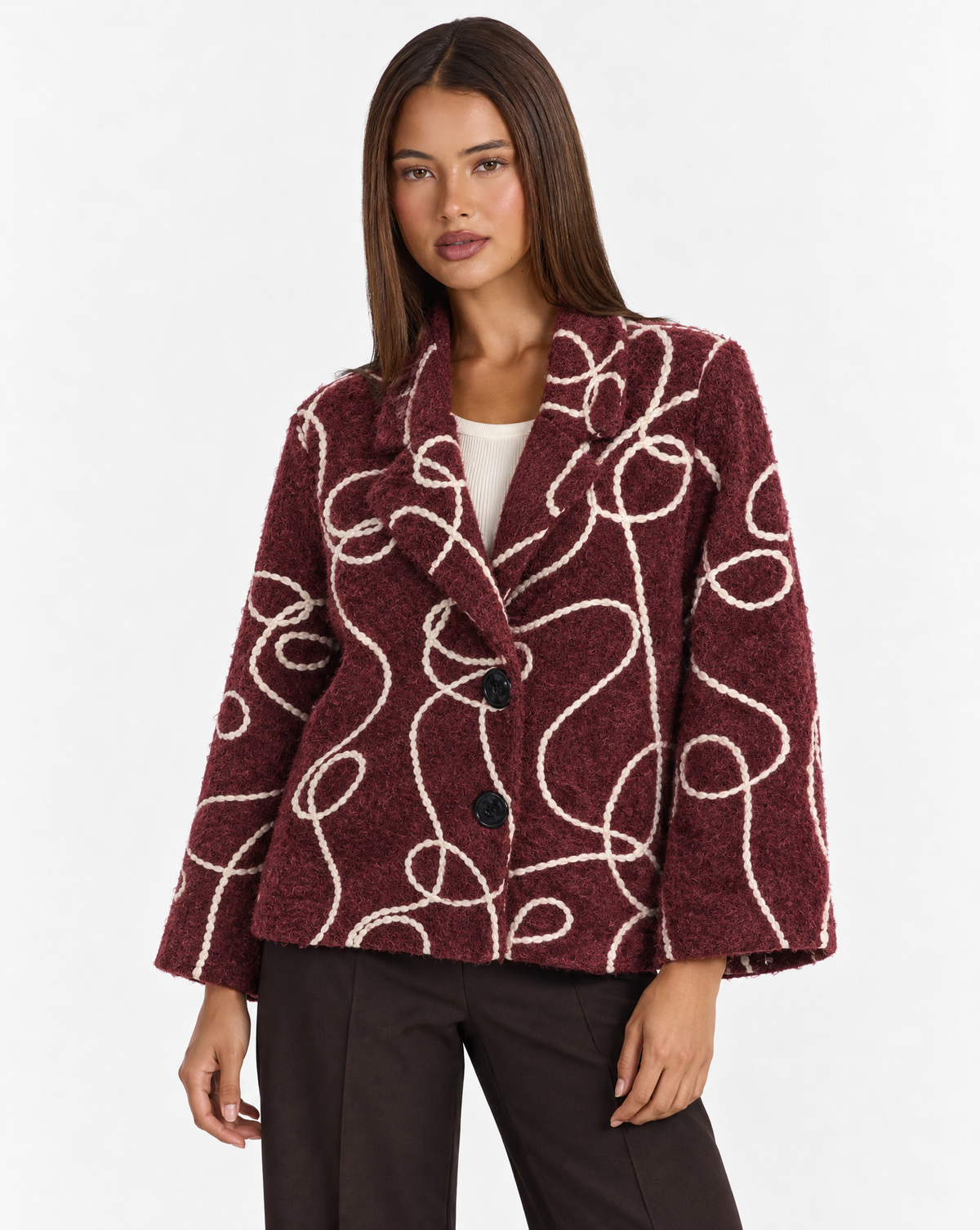 Giacca corta n87 26555-1 Bordeaux con Polly 4 – vista a tre quarti