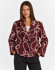 Giacca corta n87 26555-1 Bordeaux con Polly 4 – primo piano superiore