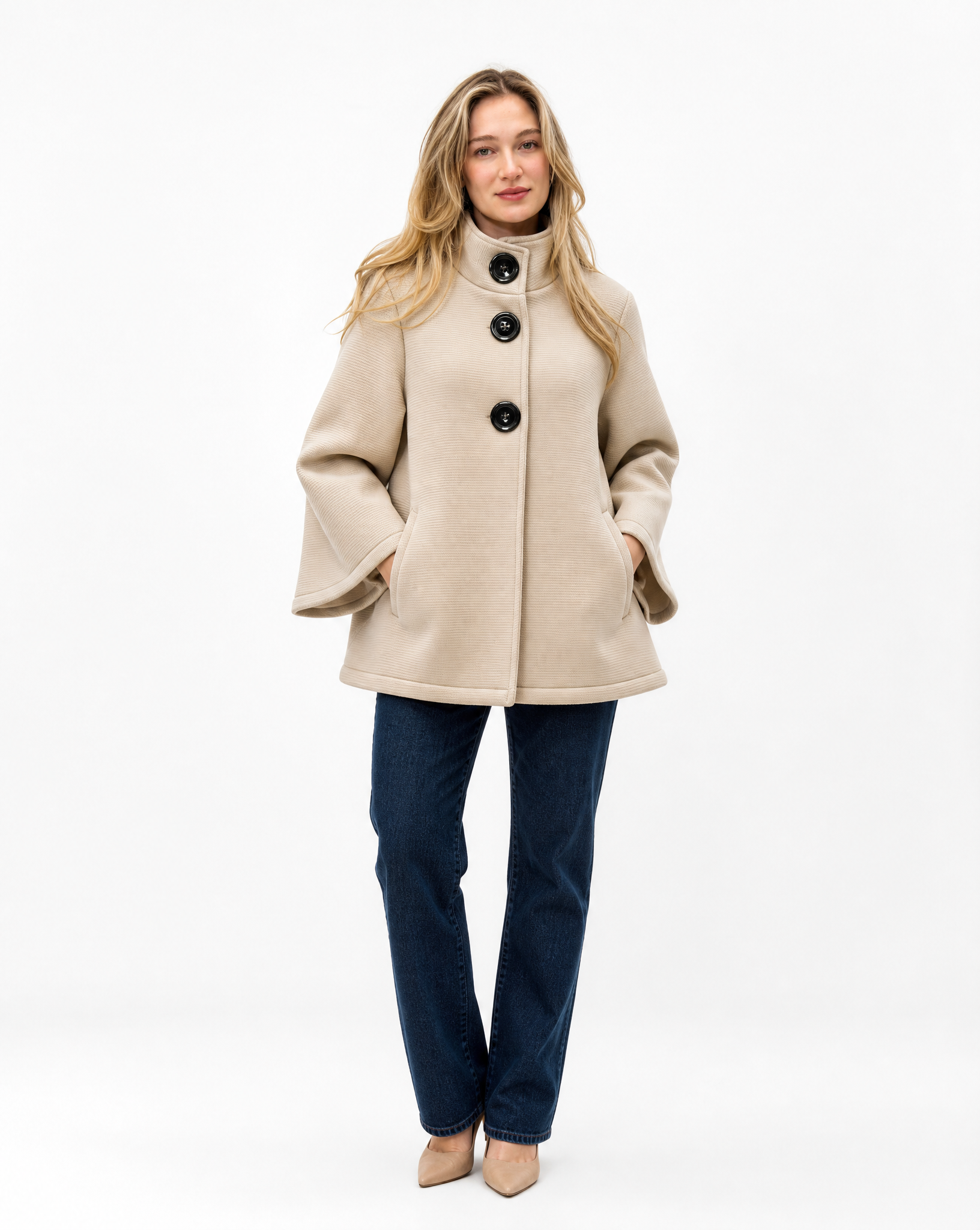 Giacca donna in neoprene Beige, vista frontale, indossata da Polly 5