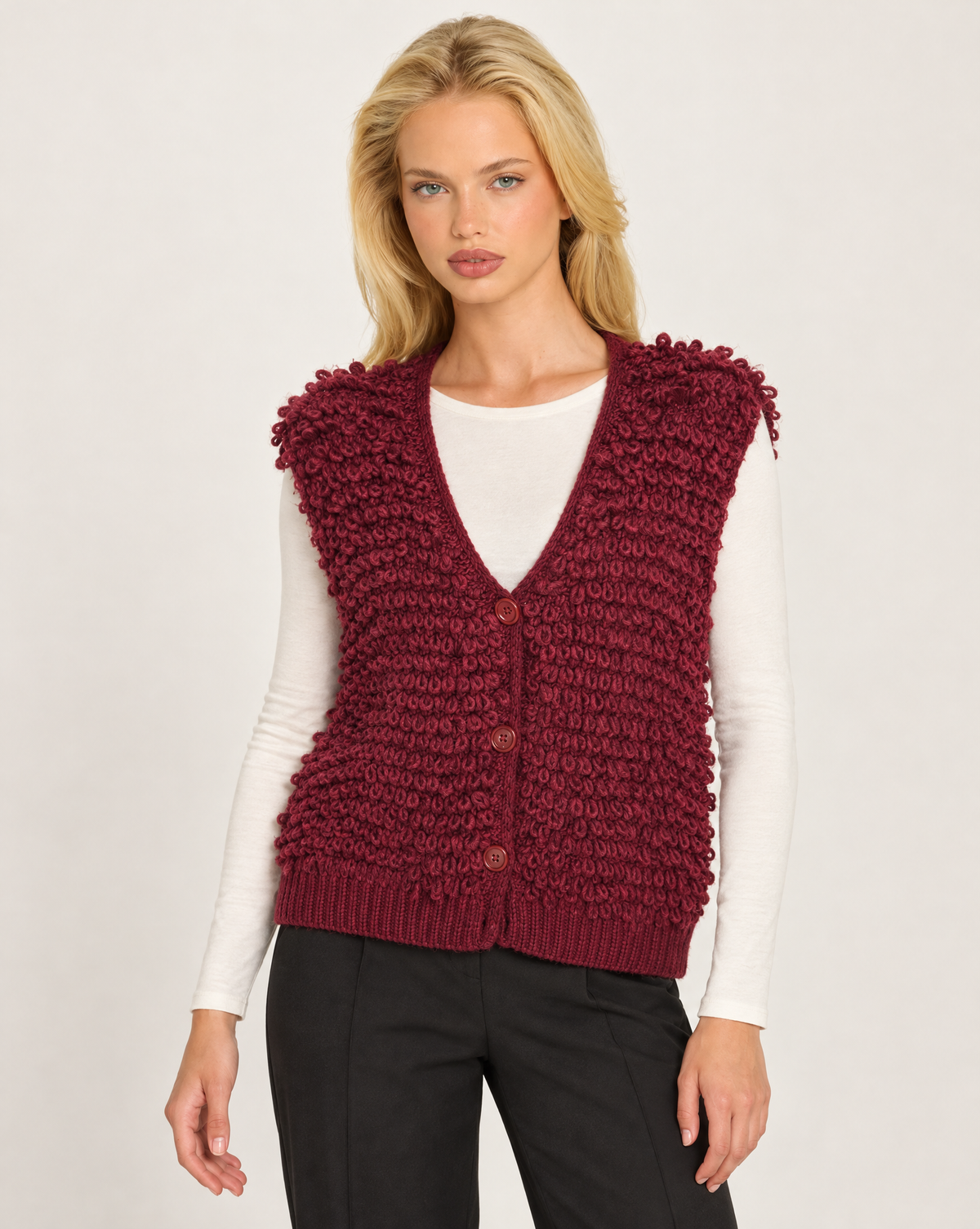 Gilet donna bordeaux in maglia ad anelli con scollo a V, Polly 7 - dettaglio della parte superiore