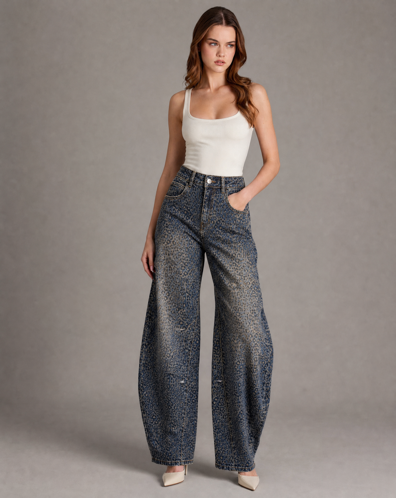 Jeans donna barrel animalier T8065 look a corpo intero