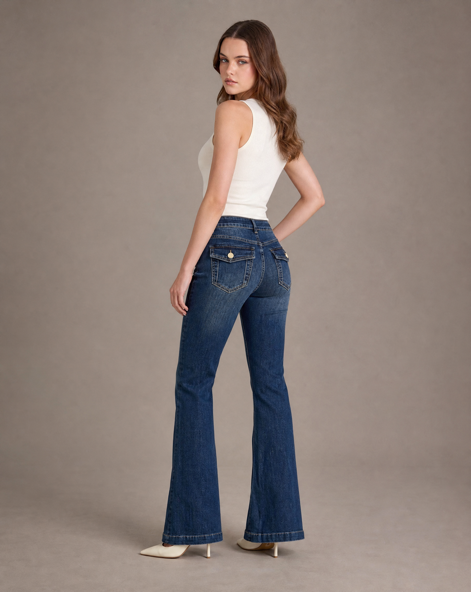 Jeans donna bootcut blu LM865 con tasche posteriori a patta e bottone