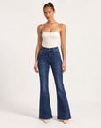 Jeans K978 indossato da Polly 6, vista frontale