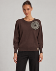 Maglia donna marrone con fiore applicato e scollo rotondo, Polly 6, foto 1