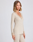 Maglia in cotone e cashmere con pizzo indossata da Polly 5, vista laterale