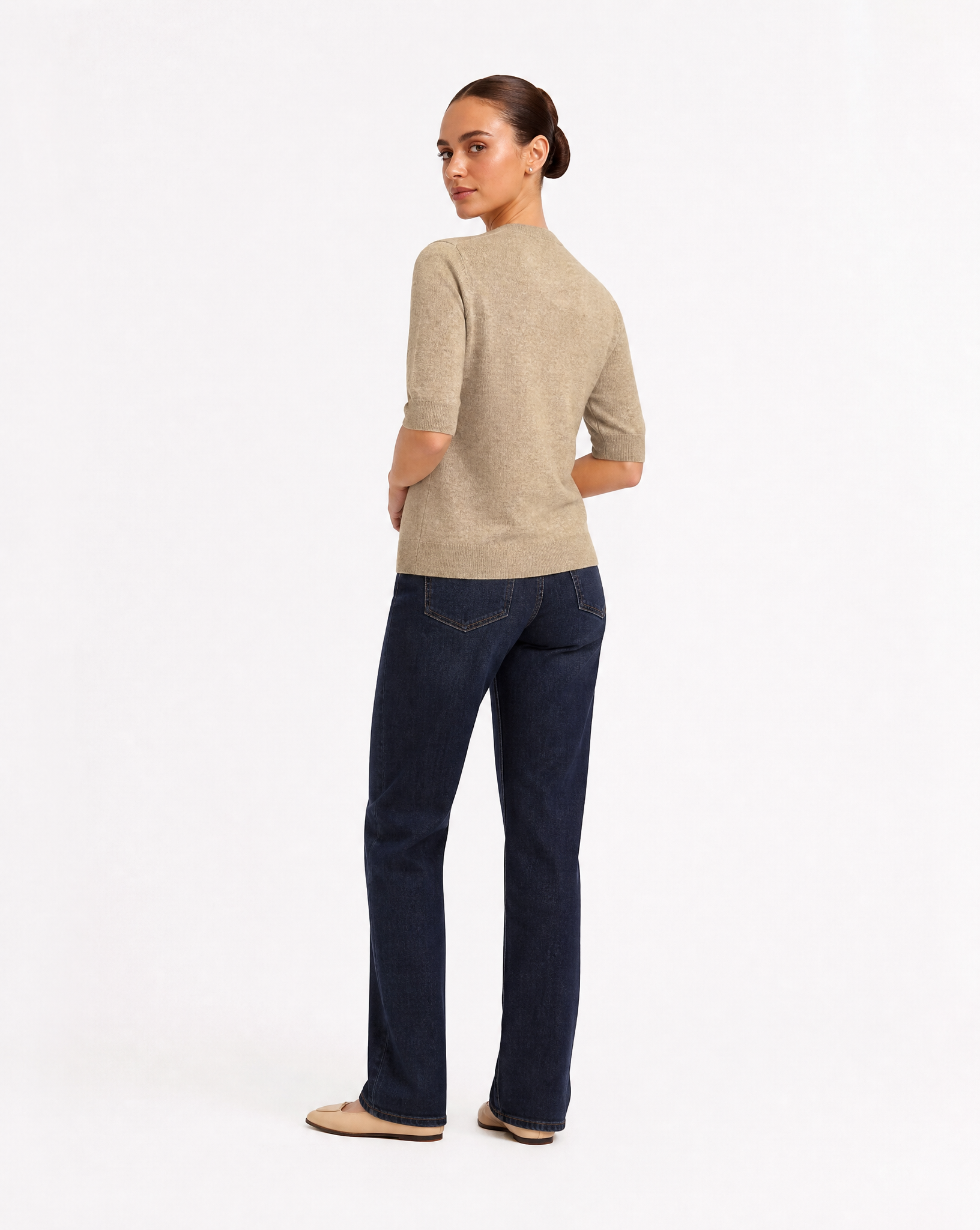 Maglia donna in lana Beige, vista retro, indossata da Polly 6