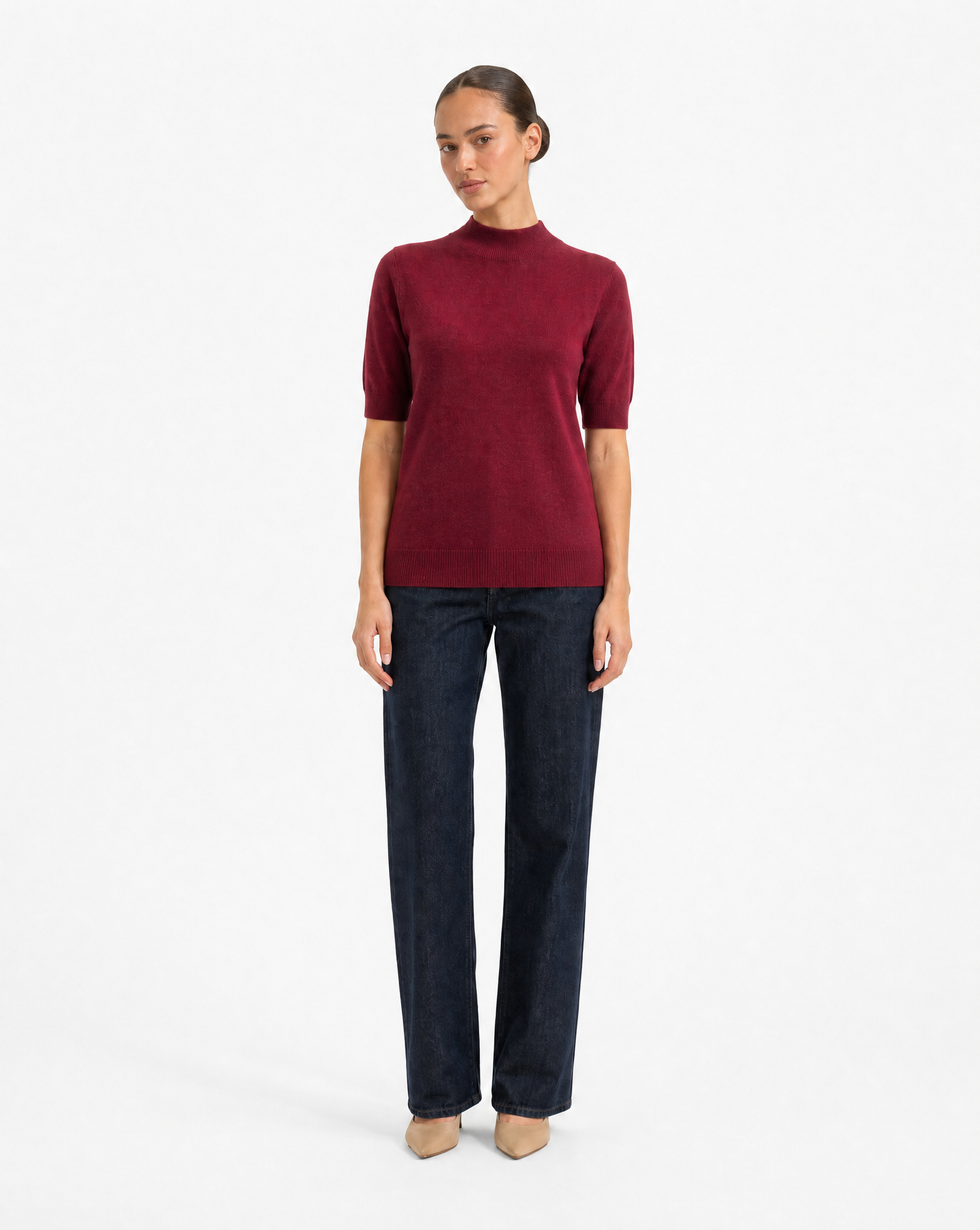 Maglia donna in lana a mezza manica Bordeaux - vista frontale con Polly 6
