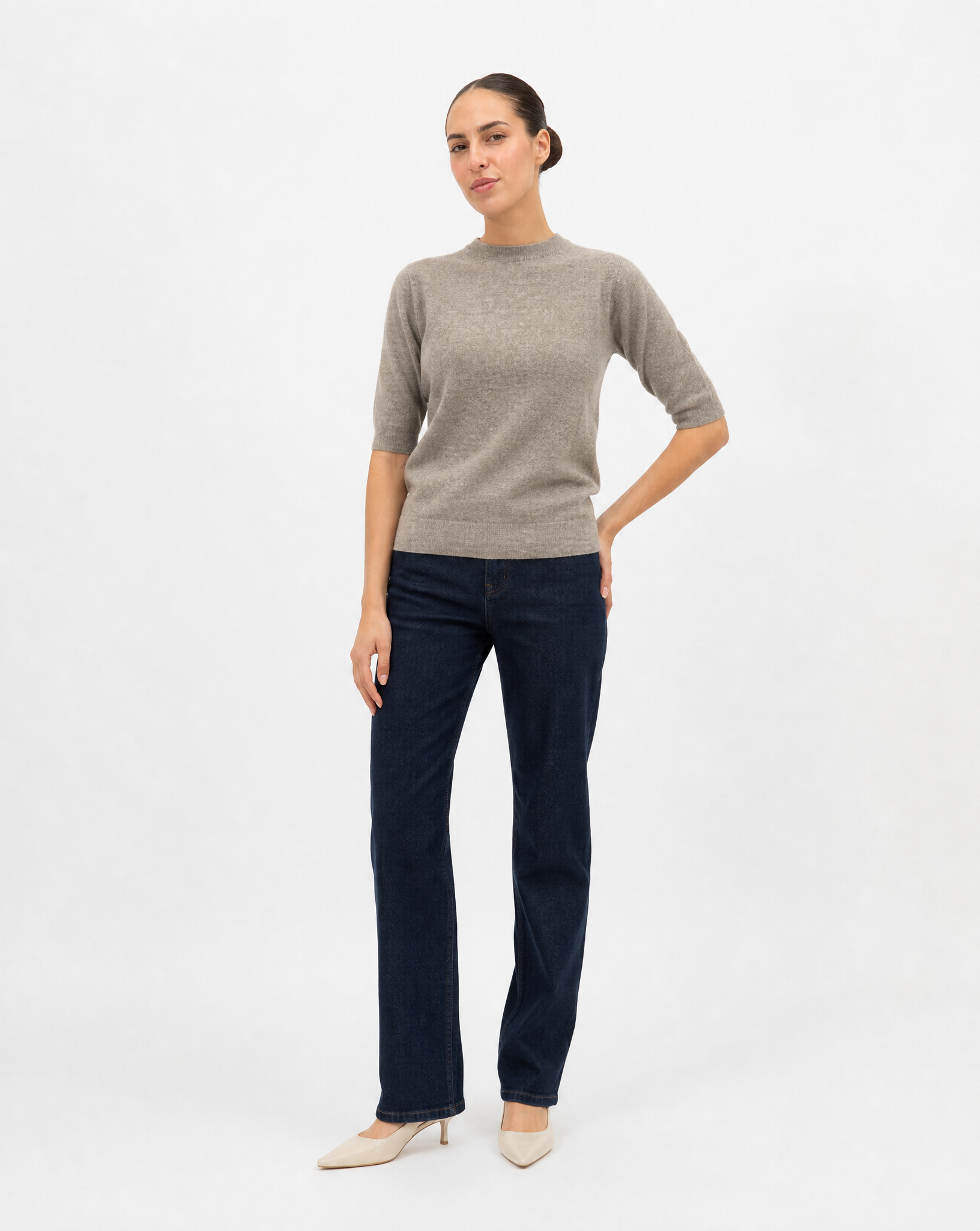 Maglia donna in lana Grigio, vista tre-quarti, indossata da Polly 6