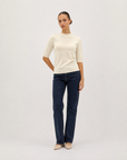 Maglia donna in lana Panna, vista frontale, indossata da Polly 6