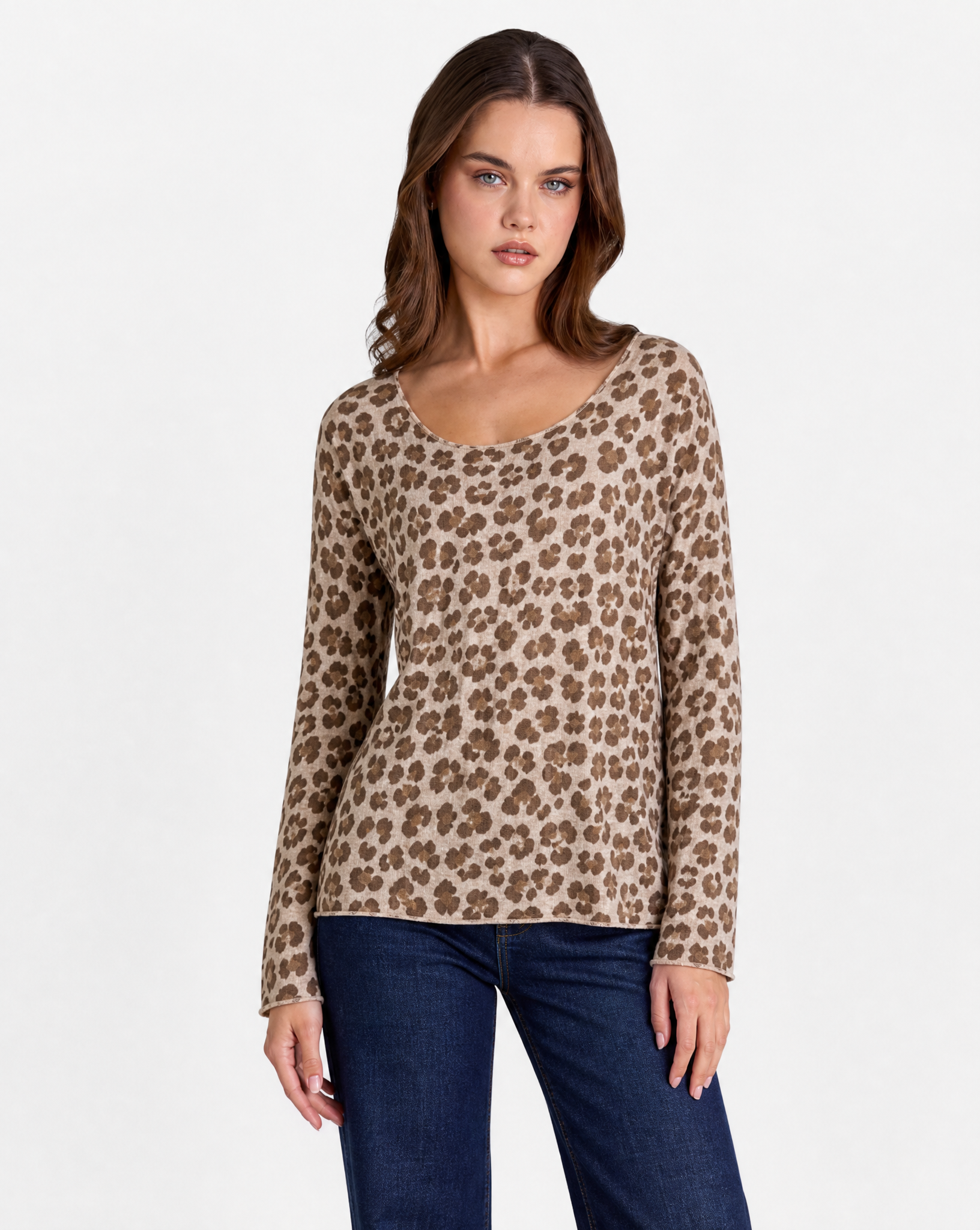 Maglia donna maculata beige, dettaglio mezzo busto