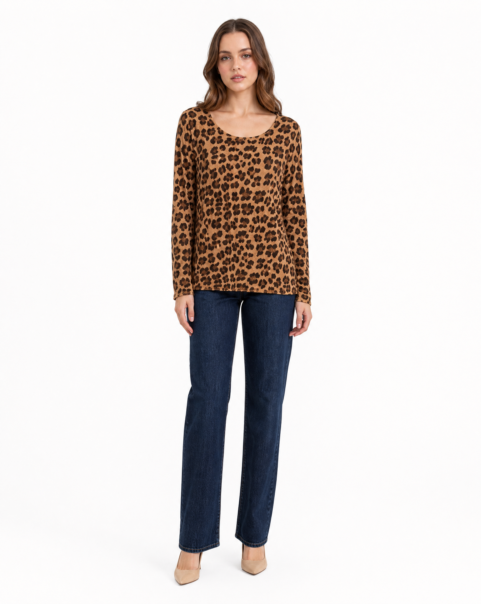 Maglia donna maculata color marrone camel, figura intera