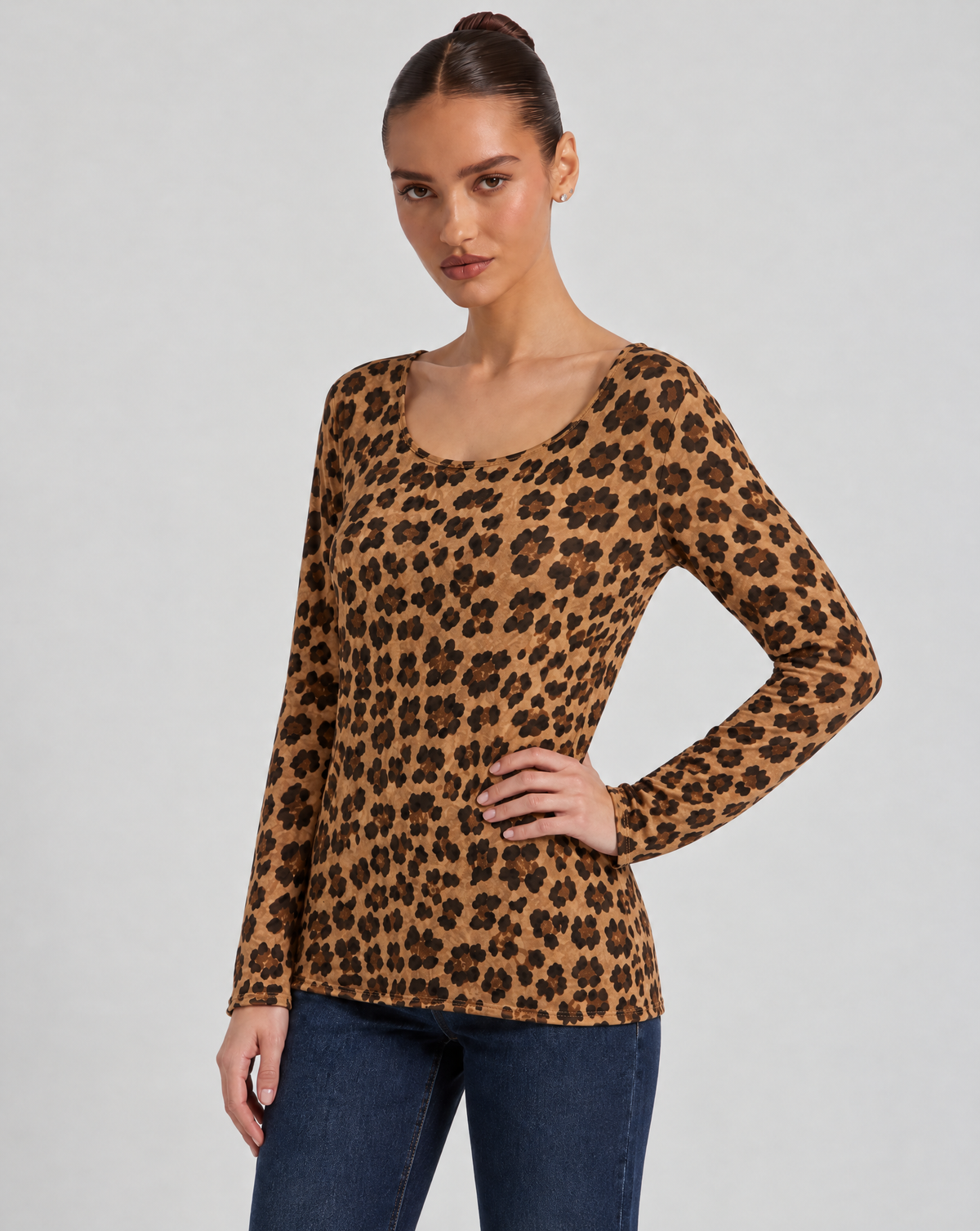 Maglia Donna Maculata Morbida in Misto Lana - Marrone camel - Polly 6 - vista tre quarti