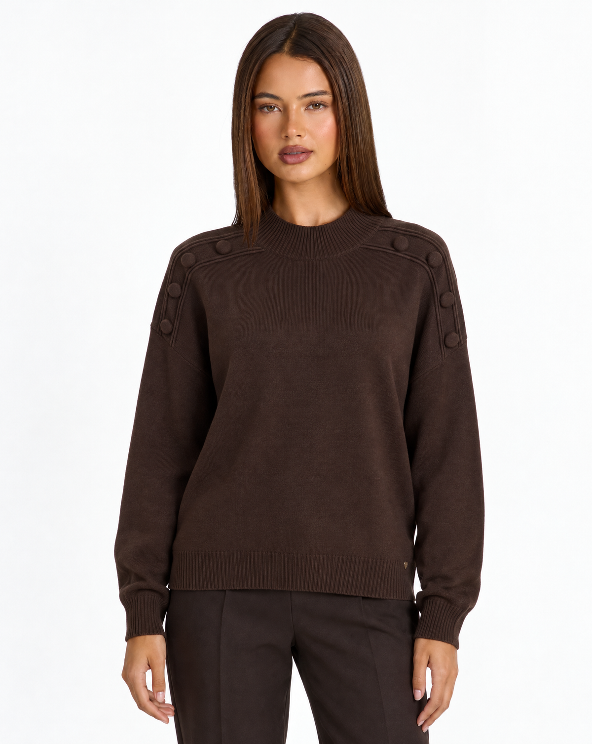 Maglia collo alto con bottoni sulle spalle Marrone, Polly 4 – vista frontale