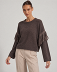 Maglia donna marrone girocollo con frange e strass sulle maniche, Polly 6 - dettaglio parte superiore