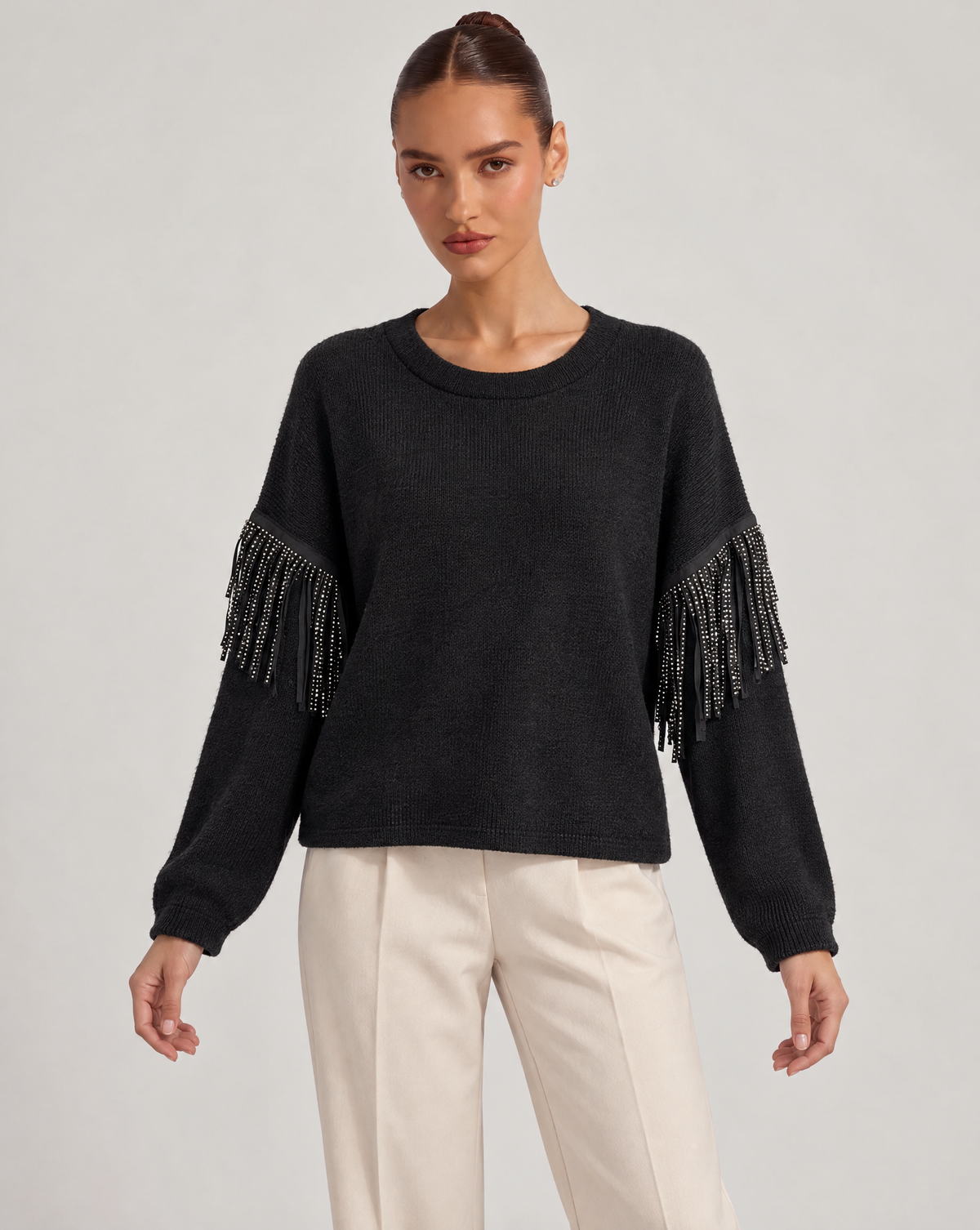 Maglia donna nero girocollo con frange e strass sulle maniche, Polly 6 - vista frontale