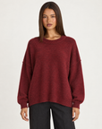 Maglia donna girocollo rosso con Polly 4 – frontale