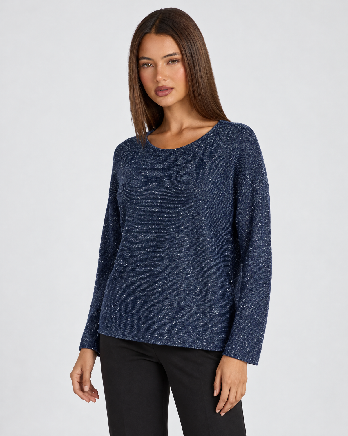 Maglia donna luminosa blu con Polly 4, vista di tre quarti