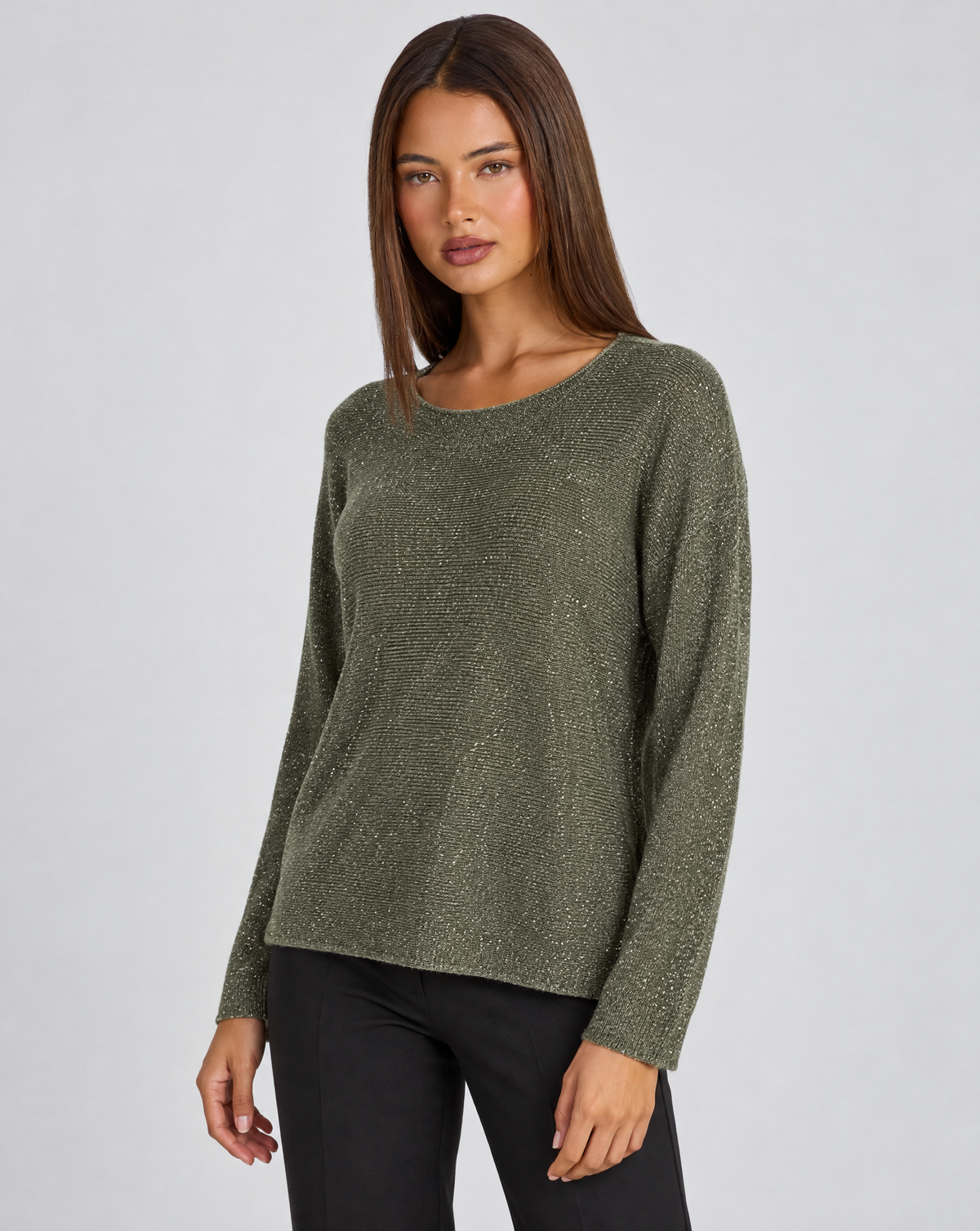 Maglia donna luminosa verde con Polly 4, vista di tre quarti