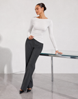 Maglia slim in misto cashmere bianca, Polly 6 posa tre quarti